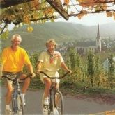 Gästehaus Heidi & Partnerdomizil mit eigener Garage Gästehaus Heidi & Partnerdomizil mit eigener Garage