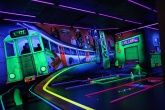 Schwarzlichthelden Minigolf Mainz