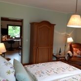 Ihr Schlafzimmer mit Zugang zum Wohnraum Ihr Schlafzimmer mit Zugang zum Wohnraum