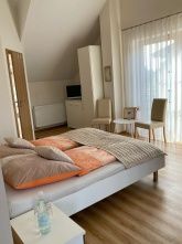 Wein- und Gästehaus Borniger Wein- und Gästehaus Borniger