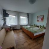 Sofa zum dritten Bett umklappbar Sofa zum dritten Bett umklappbar