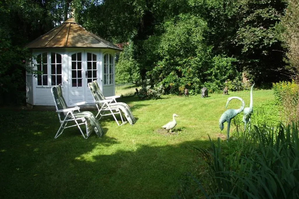 Pavillon am Teich Pavillon am Teich