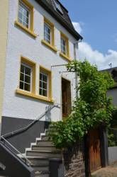 Mosel Ferienwohnung im Weingut Borchert – Springiersbacher Hof