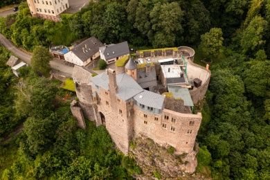 Blick von oben auf Schloss Oberstein