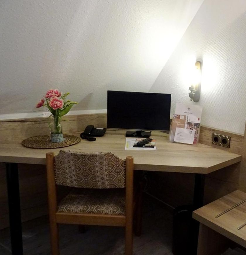 Einzelzimmer Ablage