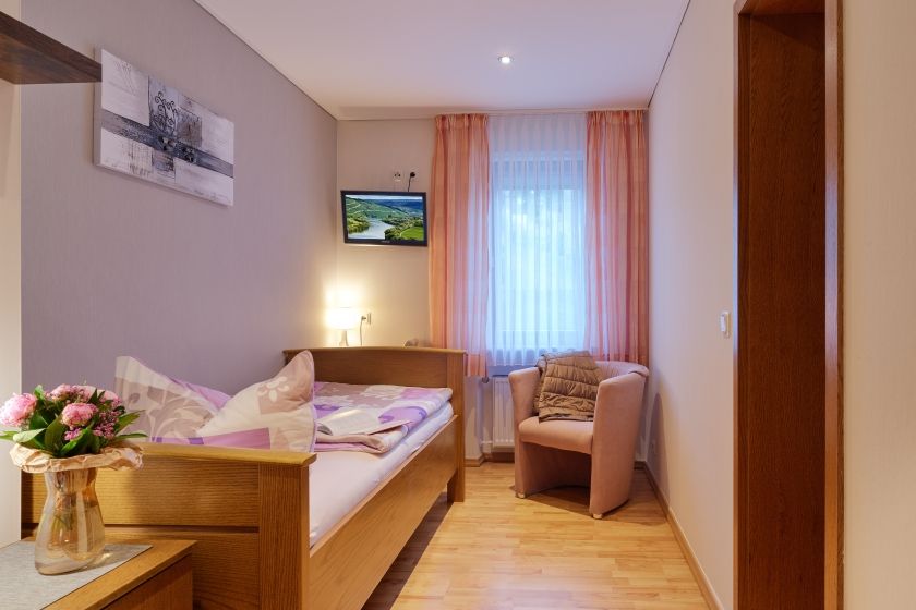Ferienweingut Boujong & Pension Moselblick