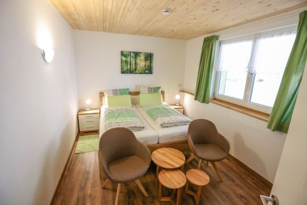 Schlafzimmer 2