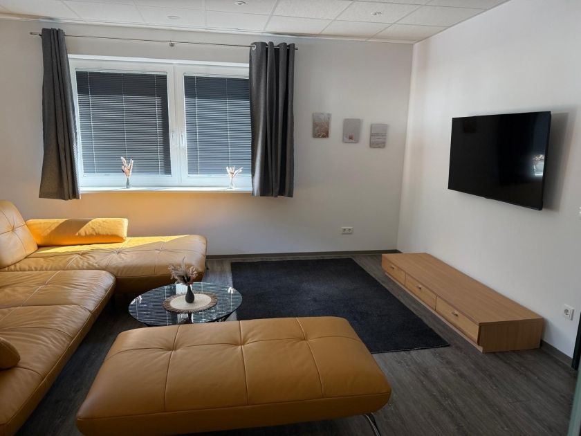 *Wohnzimmer Wohnung Marlon*