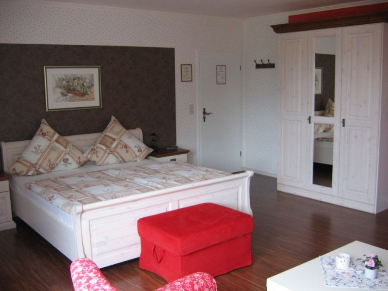 Ebenerdiges Zimmer  im Gästehaus Bauernstube