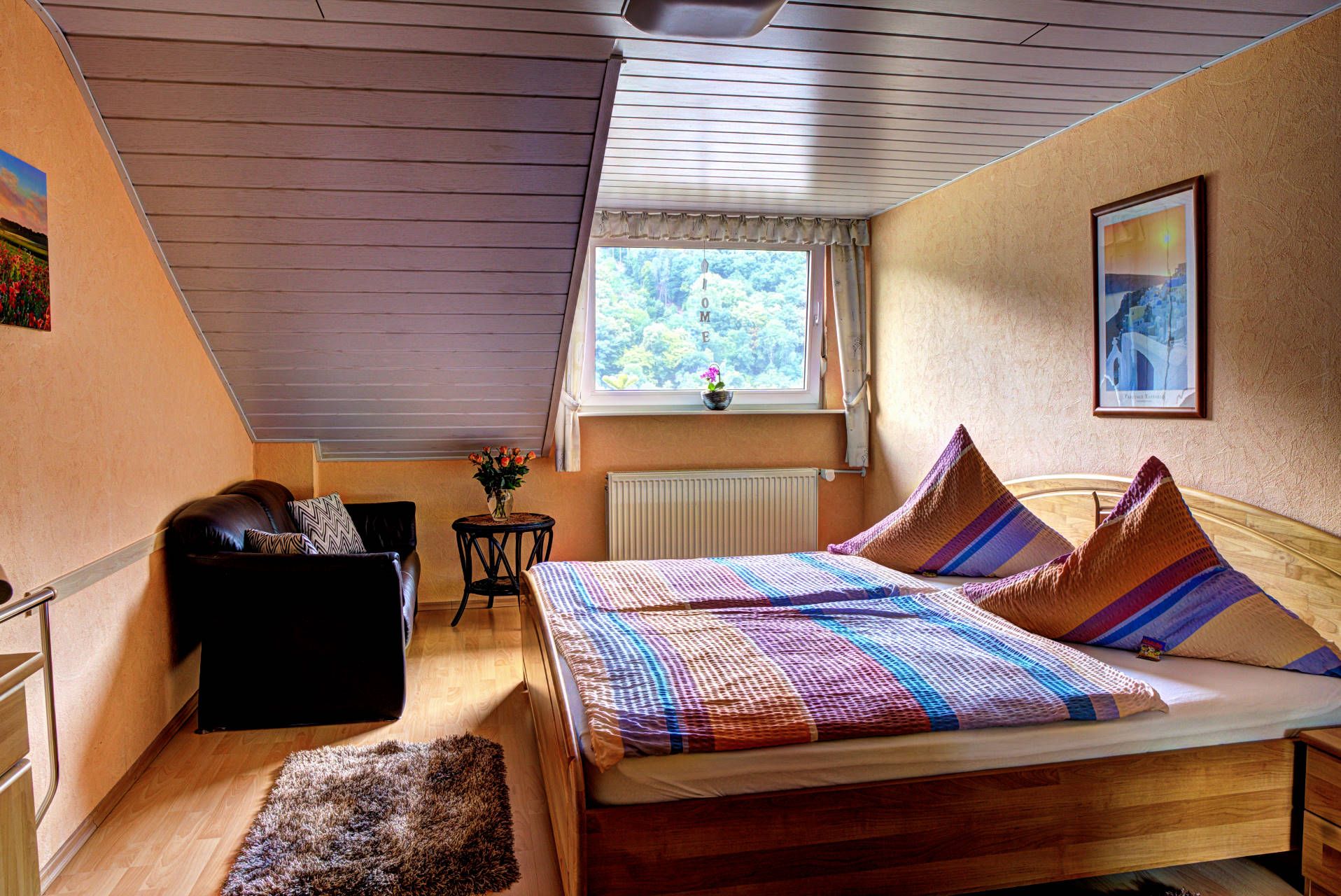 2. Schlafzimmer (Couch gegen 2. Lederstühle ausgetauscht)