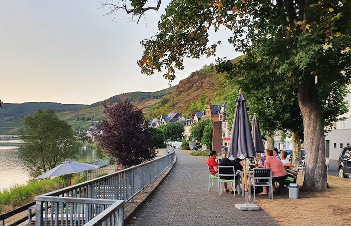 Fewo Hallenbach mit herrlichem Moselblick