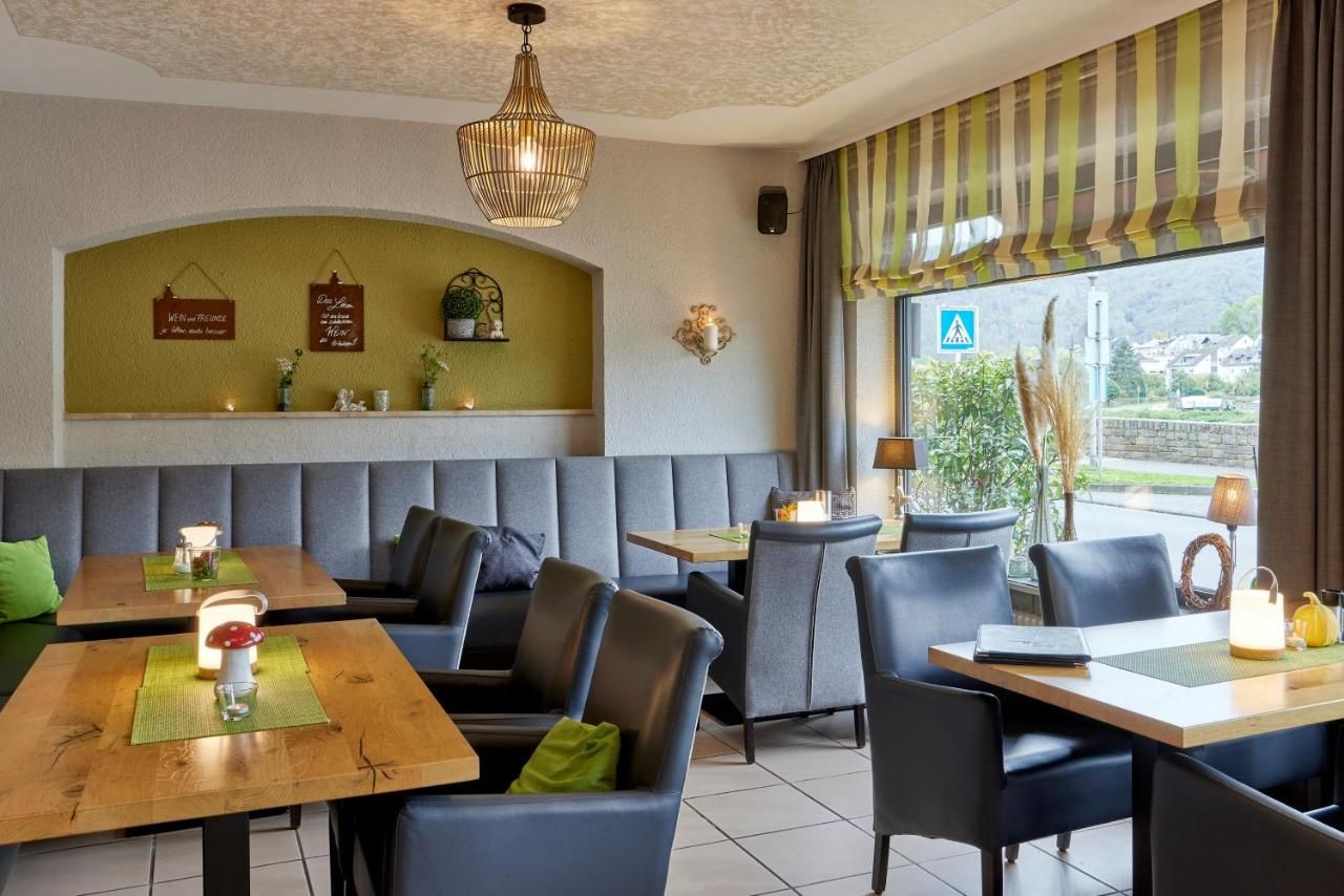 Hotel-Weinhaus Mayer