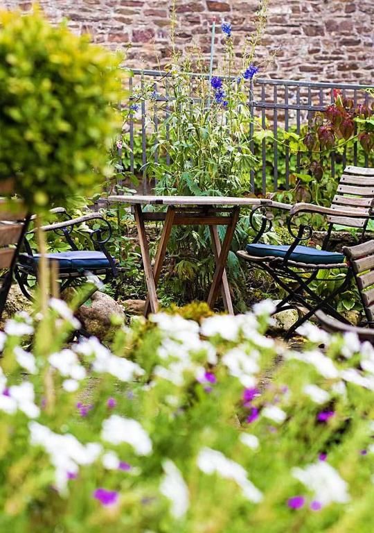 Mosel Ferienwohnung im Weingut Borchert – Springiersbacher Hof