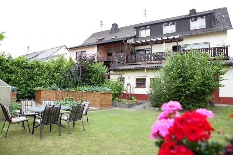 Ferienhaus Muders in Niederburg