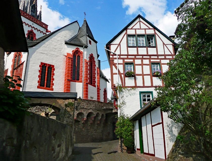 Straßenweinfest in Ediger Straßenweinfest in Ediger
