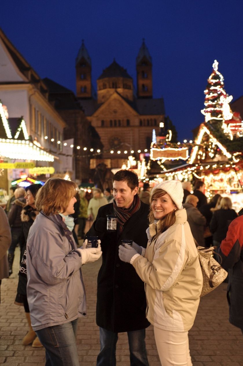 Weihnachts und Neujahrsmarkt in Speyer