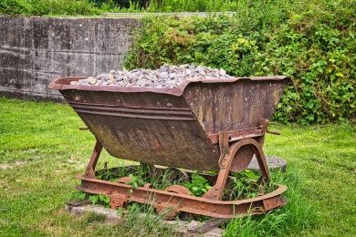 wagon-5441724_1280 (1).jpg